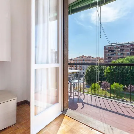 Apartman Nice And Bright Studio
